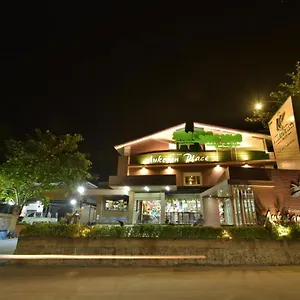 Hotel Aukotan Place